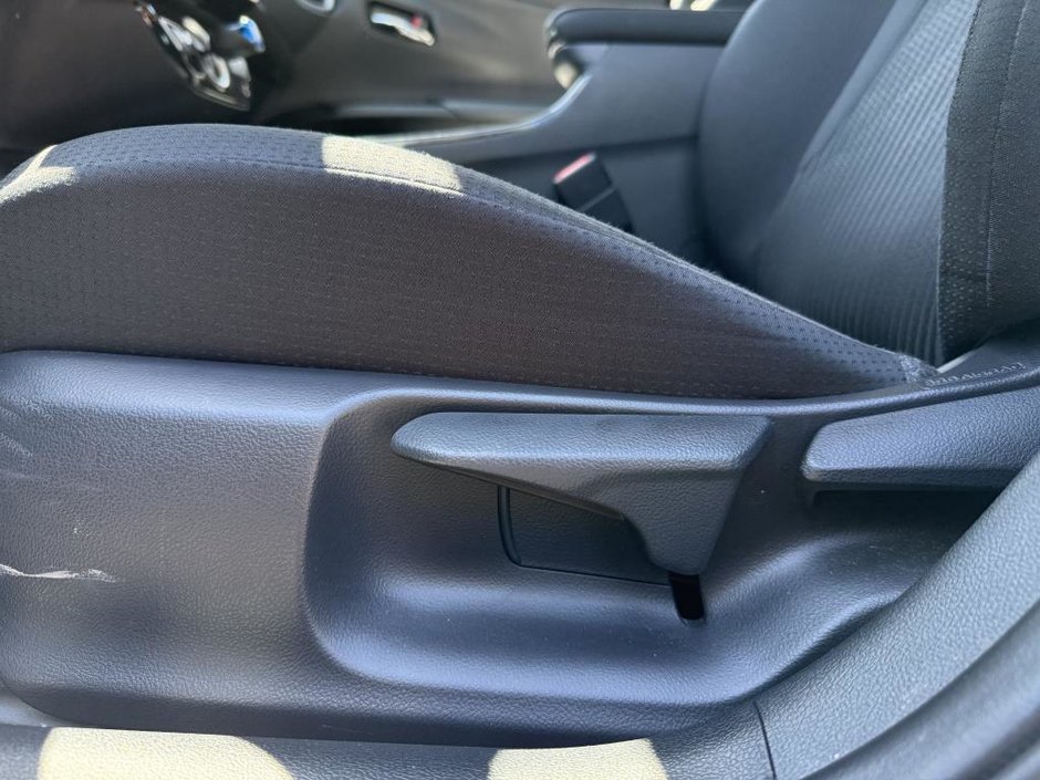 Toyota PRIUS PRIME LE 2022-9