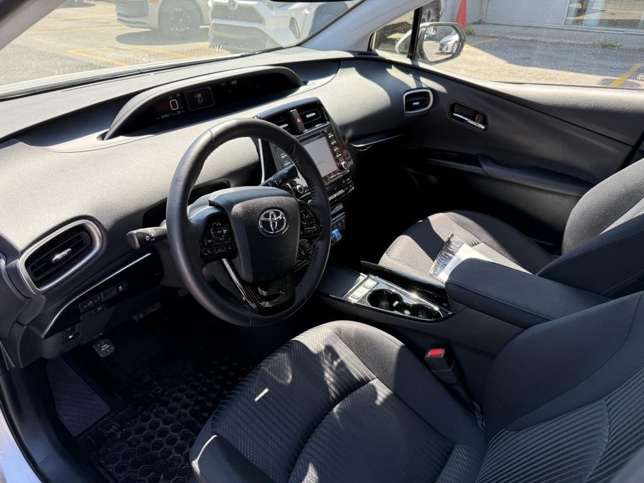 Toyota PRIUS PRIME LE 2022-12