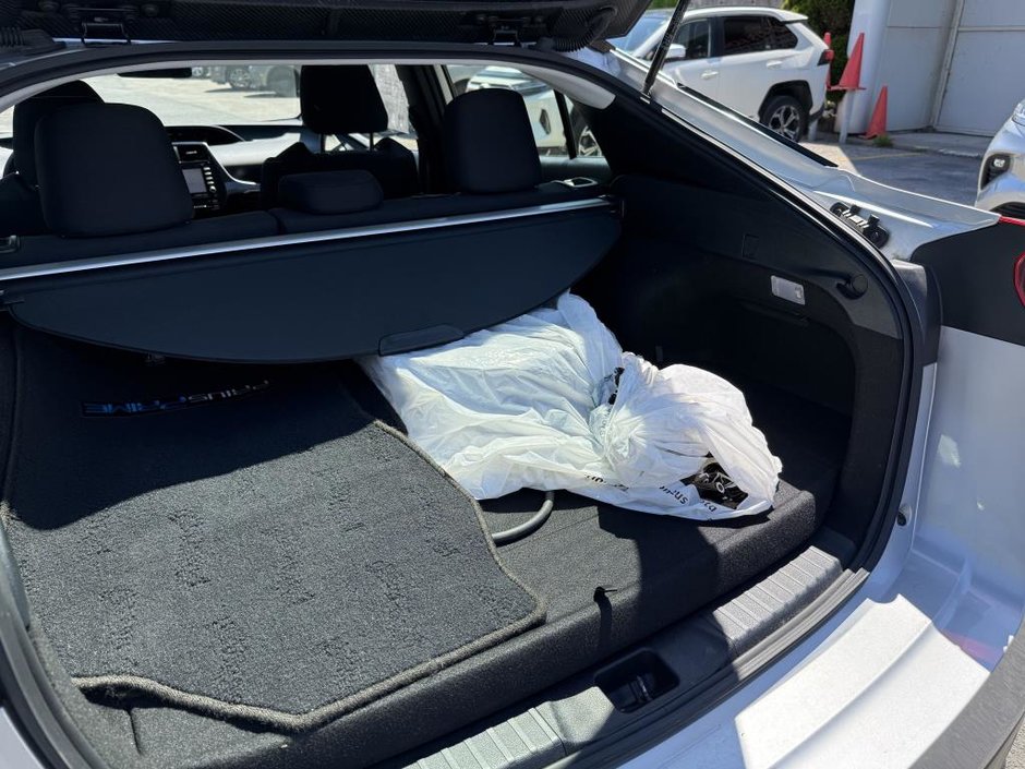 Toyota PRIUS PRIME LE 2022-39