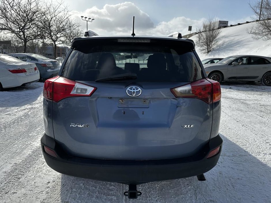 2013 Toyota RAV4 2WD XLE-4