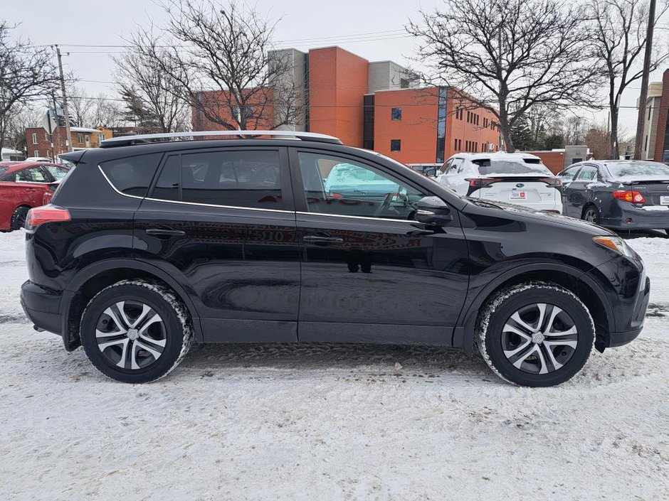 Toyota RAV4 AWD 4DR LE 2017-2