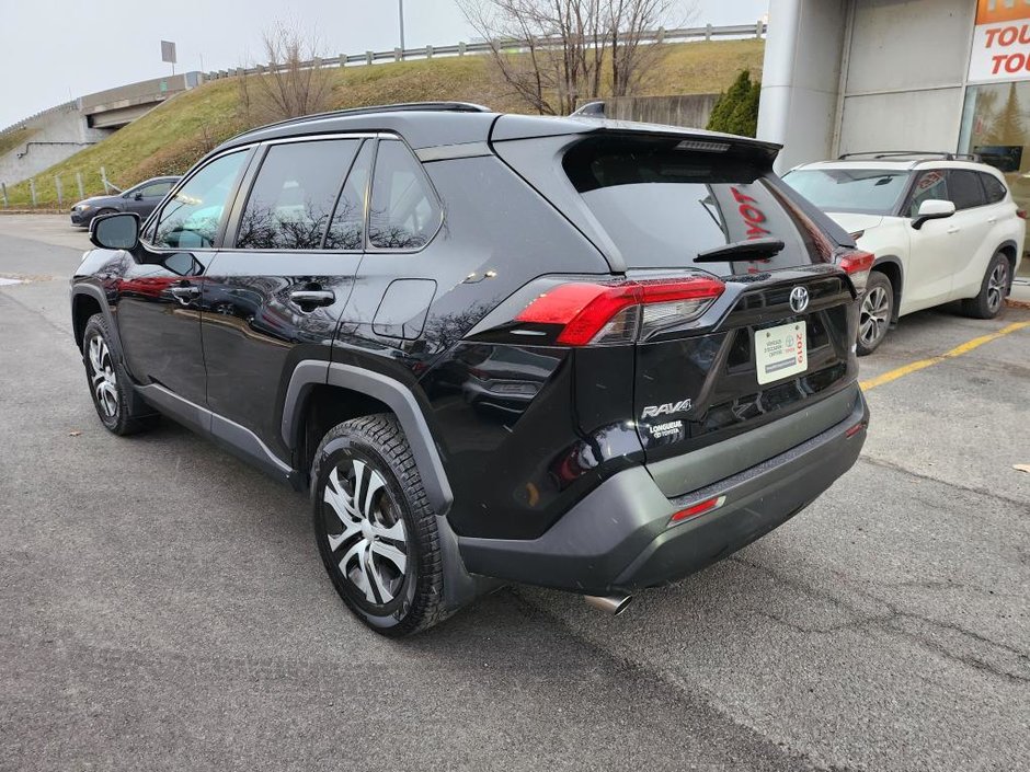 Toyota RAV4 LE 2019-3