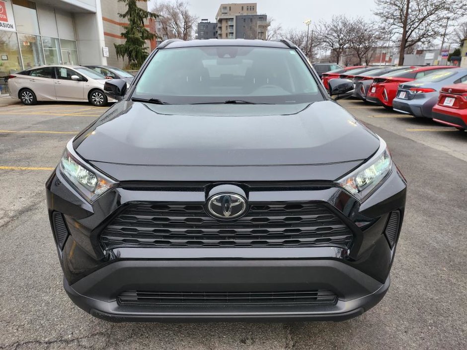 Toyota RAV4 LE 2019-9