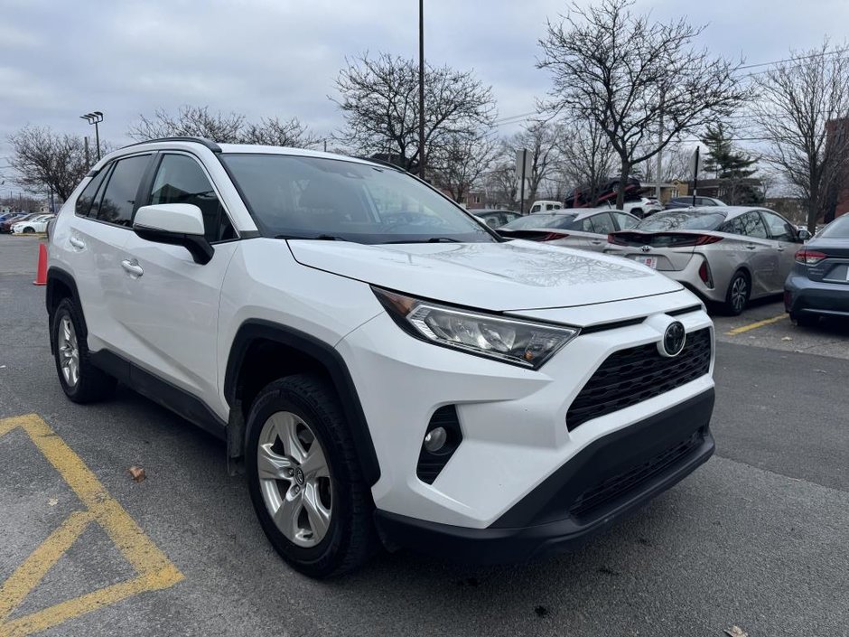 Toyota RAV4 AWD XLE 2020-4