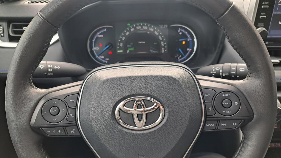 Toyota RAV4 HYBRID AWD XSE TECK PACKAGE 2022-10