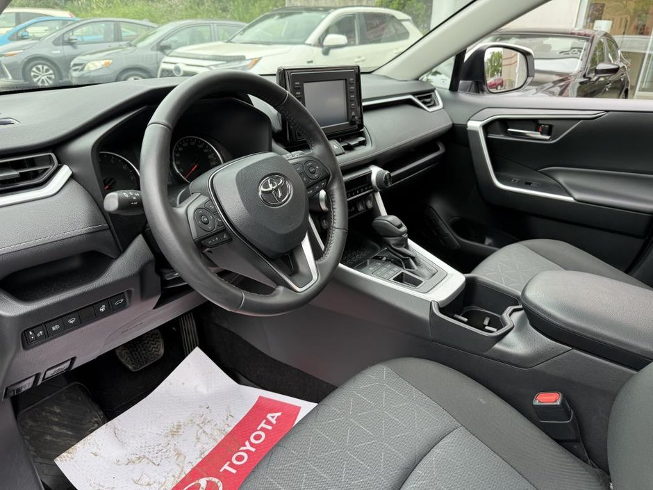 Toyota RAV4 XLE AWD 2022-10