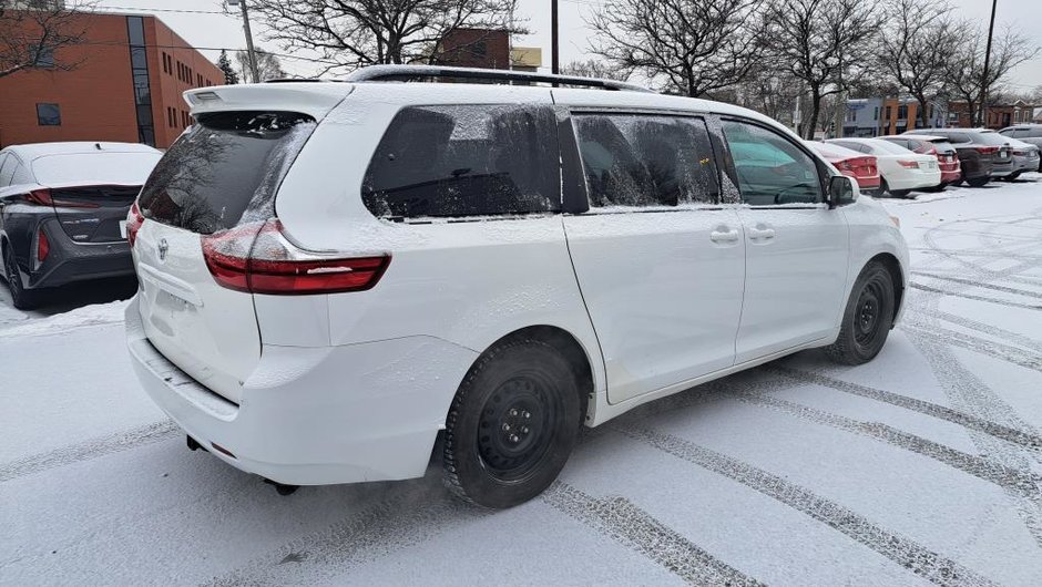 2017 Toyota Sienna 5DR SE 8-PASS-3