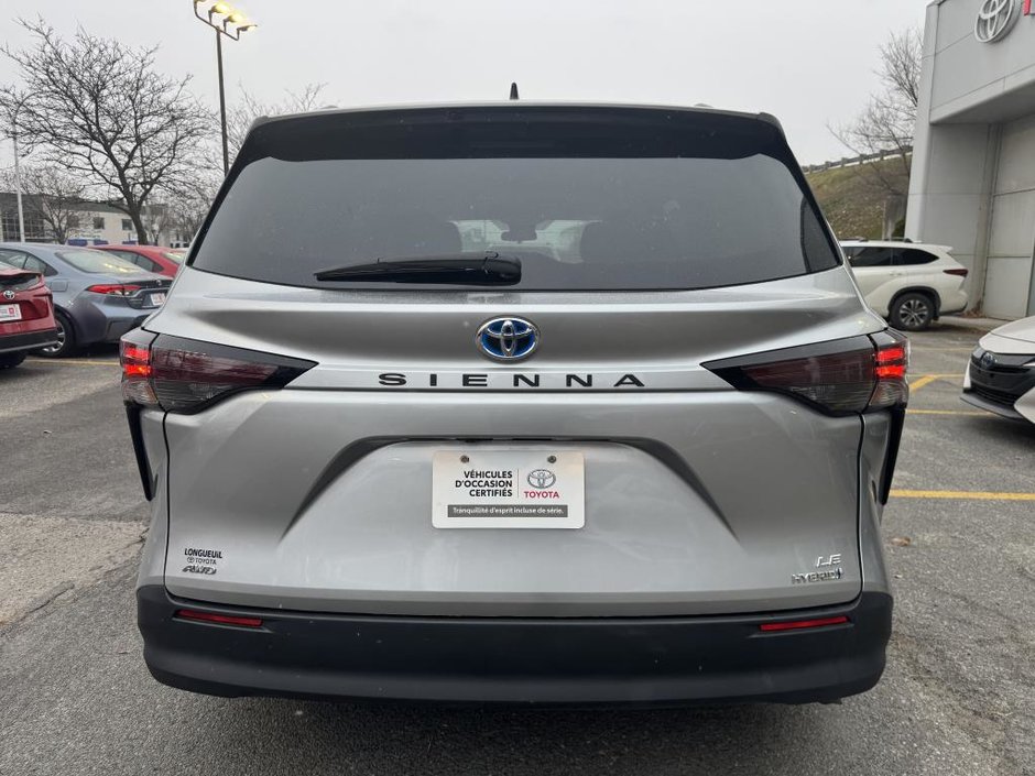 Toyota Sienna LE HYBRID 8-PASSENGER AWD 2023-2