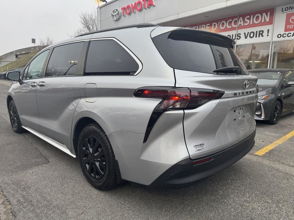 Toyota Sienna LE HYBRID 8-PASSENGER AWD 2023-1