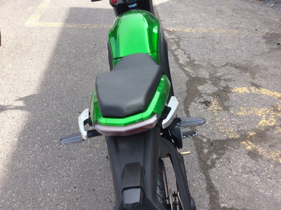 SCOOTER ÉLECTRIQUE EMMO DX 2022-16