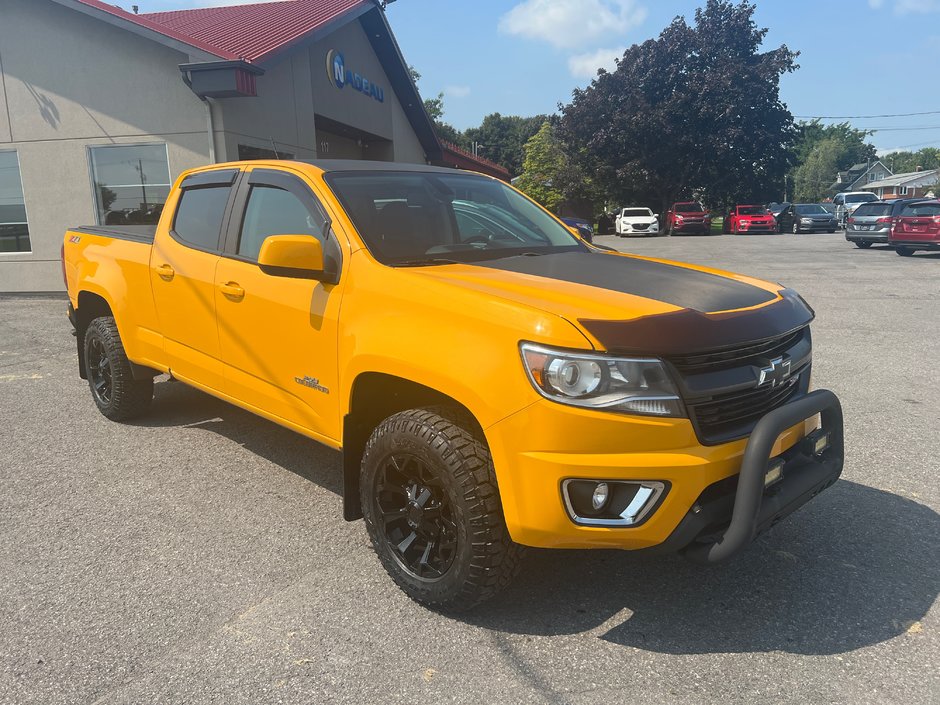 2018  Colorado 4WD Z71 V6 CREW SIEGES CHAUFFANTS in St-Jean-Sur-Richelieu, Quebec