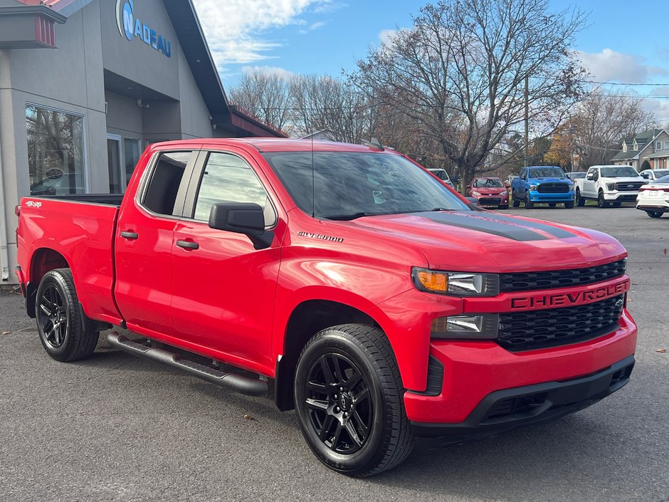 Silverado 1500 LTD Custom 4x4 6 Passagers DEMARREUR 2022 à St-Jean-Sur-Richelieu, Québec