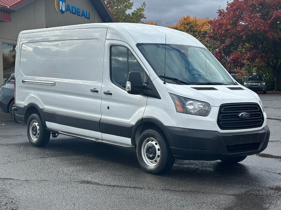 2019 Ford Transit Van 250 SEULEMENT 065302 KM in St-Jean-Sur-Richelieu, Quebec