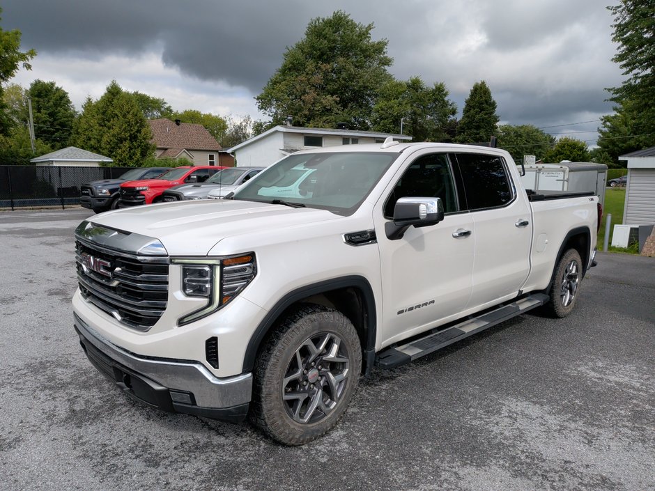 2023 GMC Sierra 1500 SLT X31 4X4 CREW V8 5.3 in St-Jean-Sur-Richelieu, Quebec
