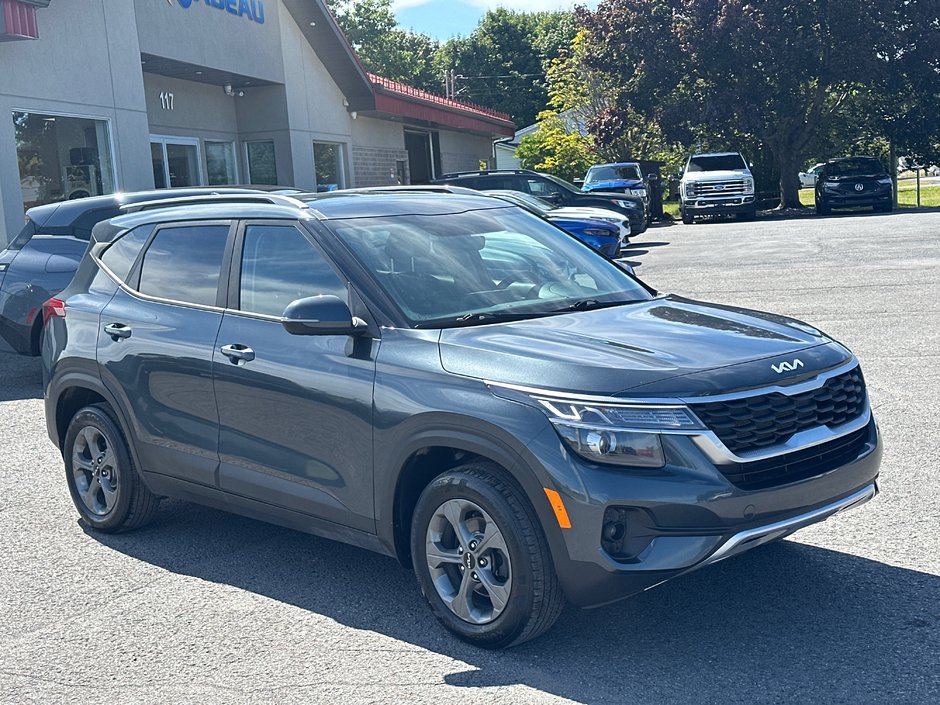 Kia Seltos LX SIEGES CHAUFFANTS APPLE CARPLAY ANDROID AUTO 2023 à St-Jean-Sur-Richelieu, Québec