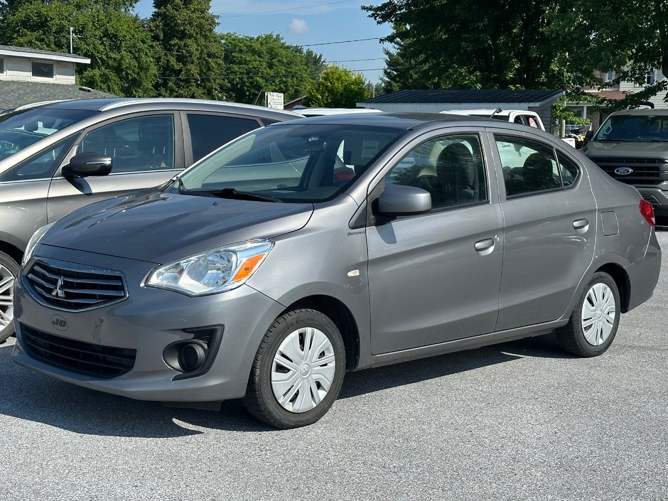 2017 Mitsubishi MIRAGE G4 SEULEMENT 088869 KM  A/C AUTOMATIQUE in St-Jean-Sur-Richelieu, Quebec
