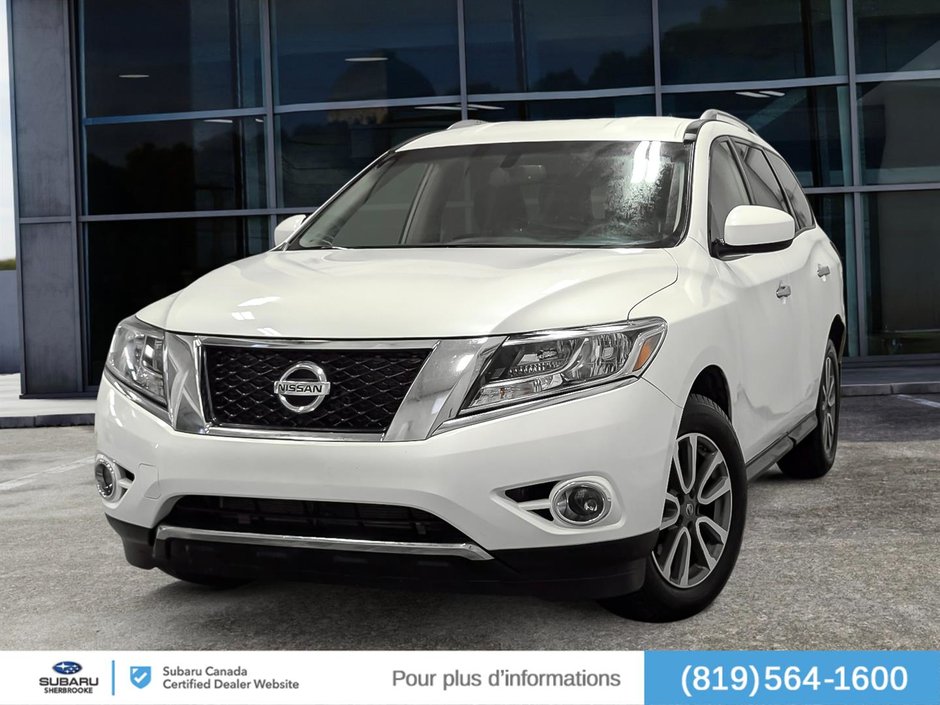 2016 Nissan Pathfinder SV/4WD in Sherbrooke, Quebec