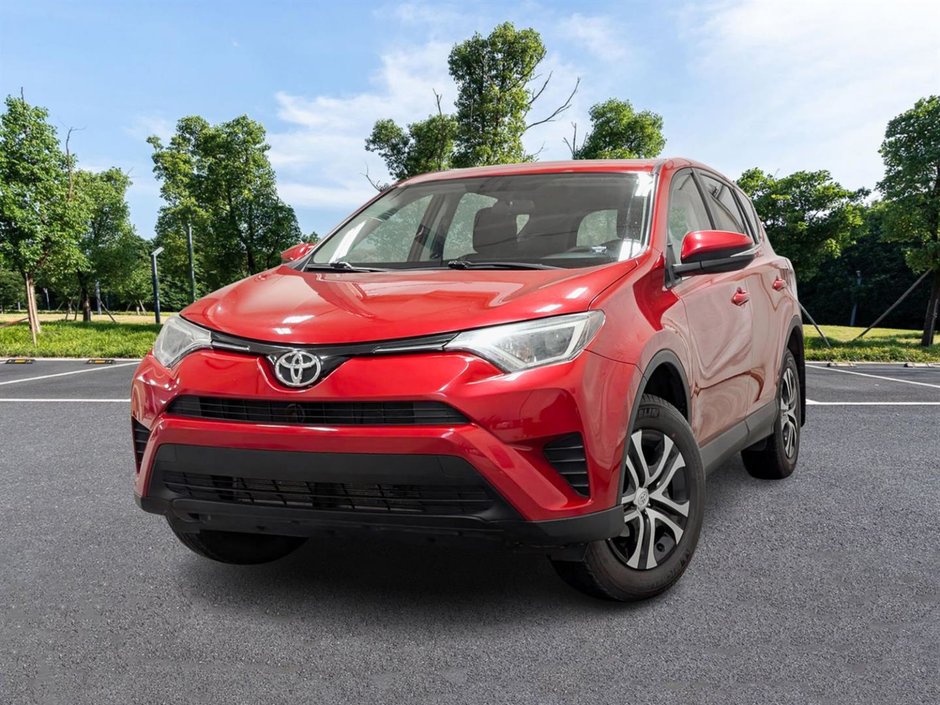 2016 Toyota RAV4 FWD LE in Sherbrooke, Quebec