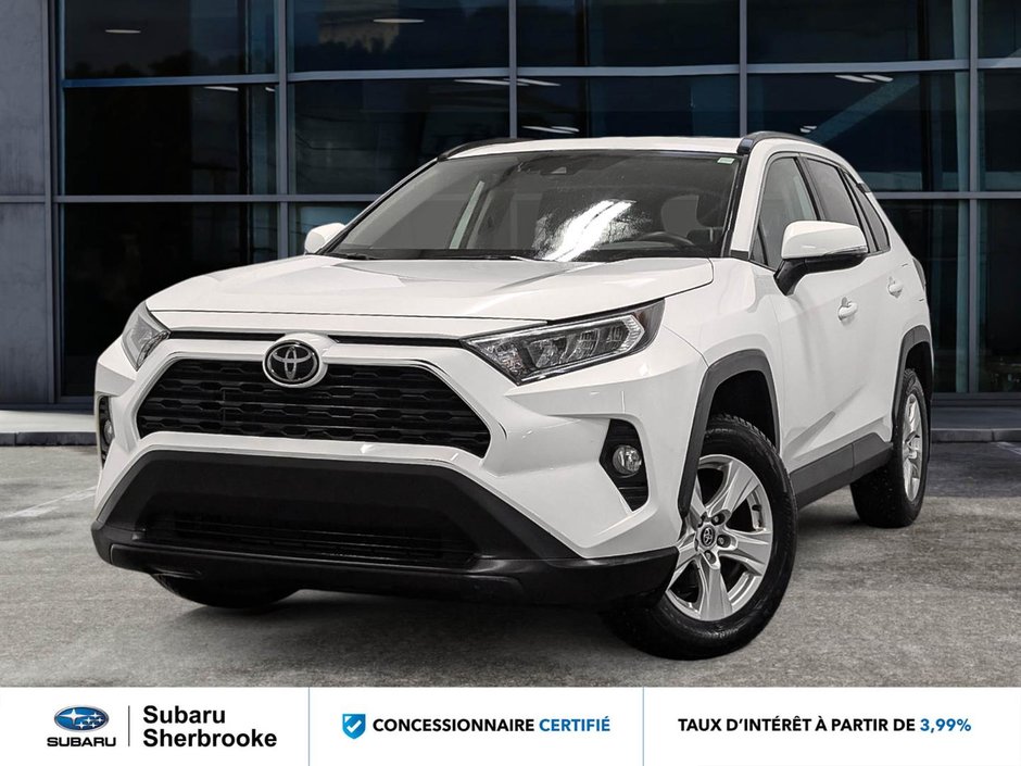 Toyota RAV4 XLE AWD 2020 à Sherbrooke, Québec