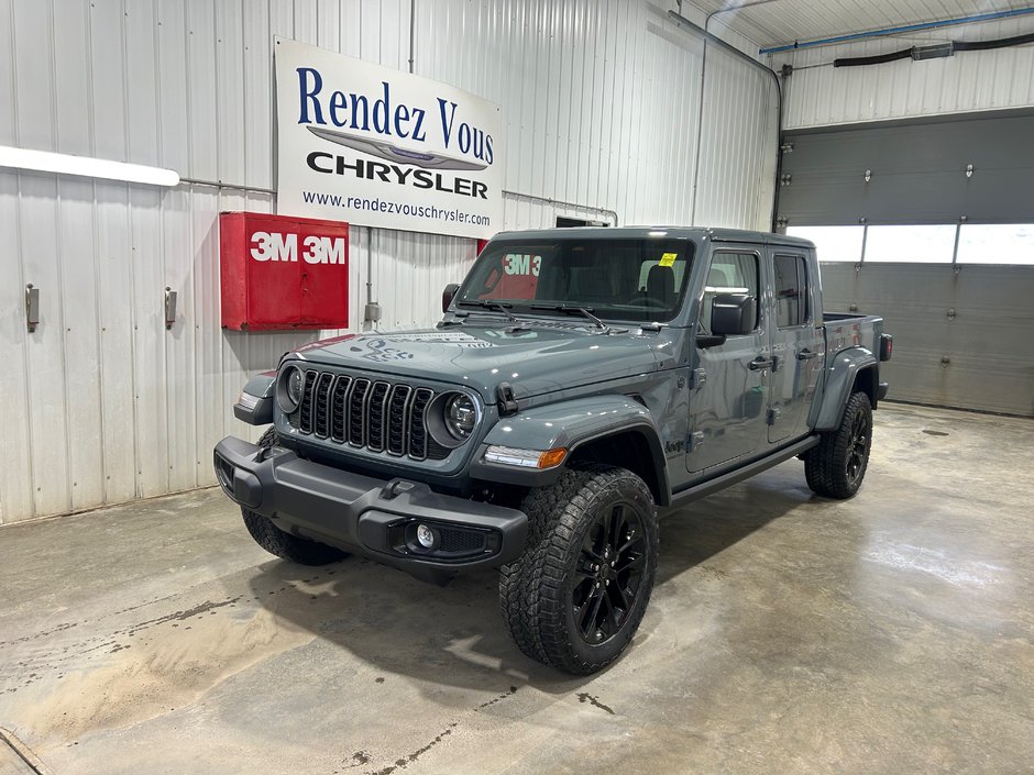 Jeep Gladiator NIGHTHAWK 2026 à Grand-Sault et Edmunston, Nouveau-Brunswick