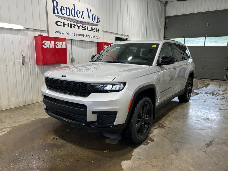 2025 Jeep Grand Cherokee L ALTITUDE in Grand-Sault and Edmunston, New Brunswick