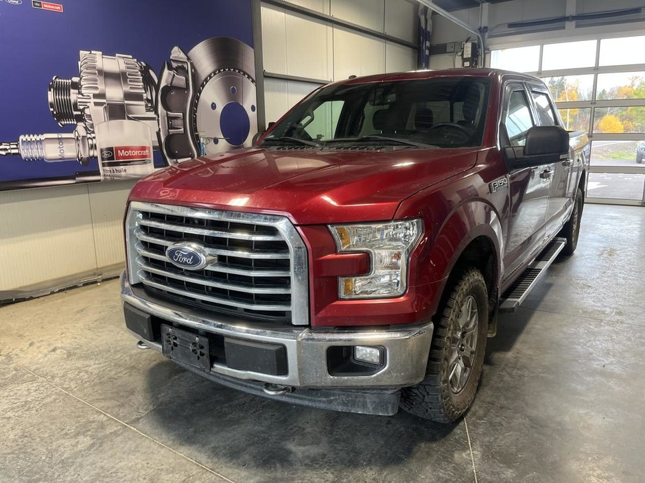 Ford F-150 Cab SuperCrew 4RM 145 po XLT 2017 à New Richmond, Québec