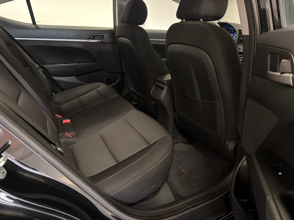 2017 Hyundai Elantra LE *BAS KILOMÉTRAGE*-13