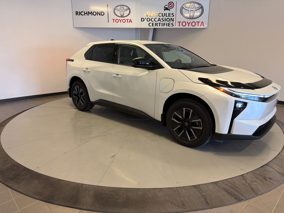 2026 Toyota bZ XLE FWD *DÉMONSTRATEUR*-10