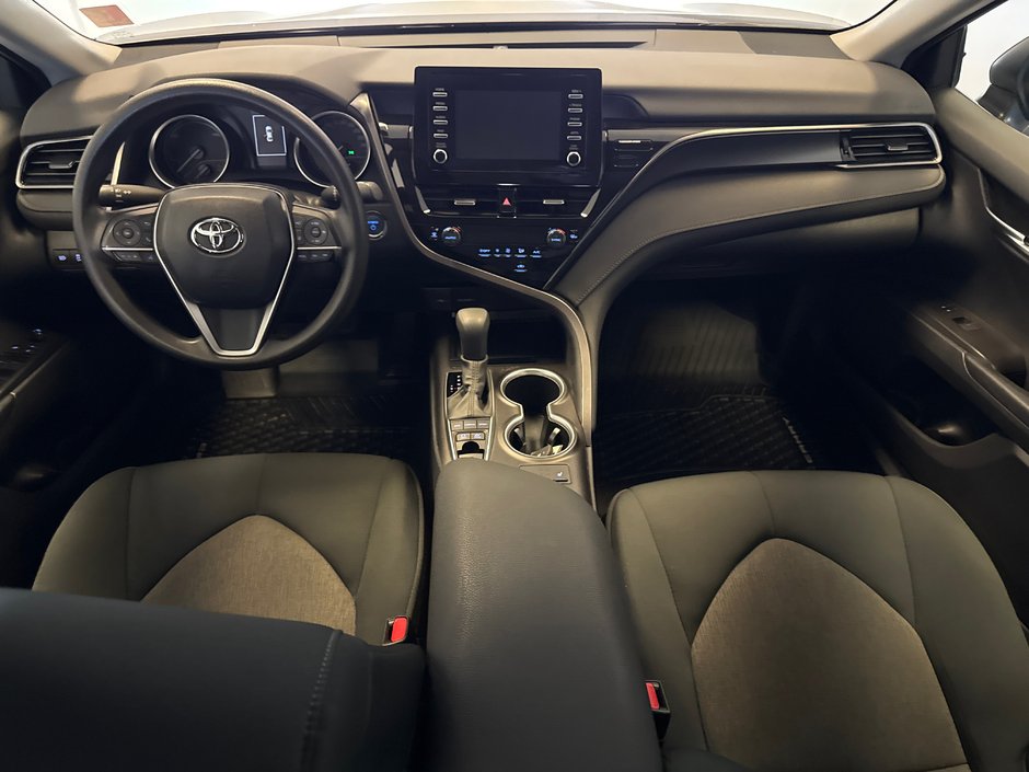2023 Toyota Camry Hybrid LE *TRÈS BEAU VÉHICULE*-13
