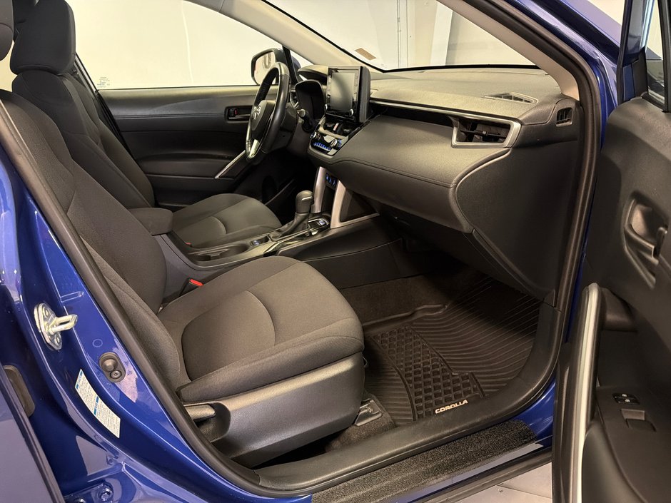2022 Toyota Corolla Cross LE AWD *TRÈS BEAU VÉHICULE*-17