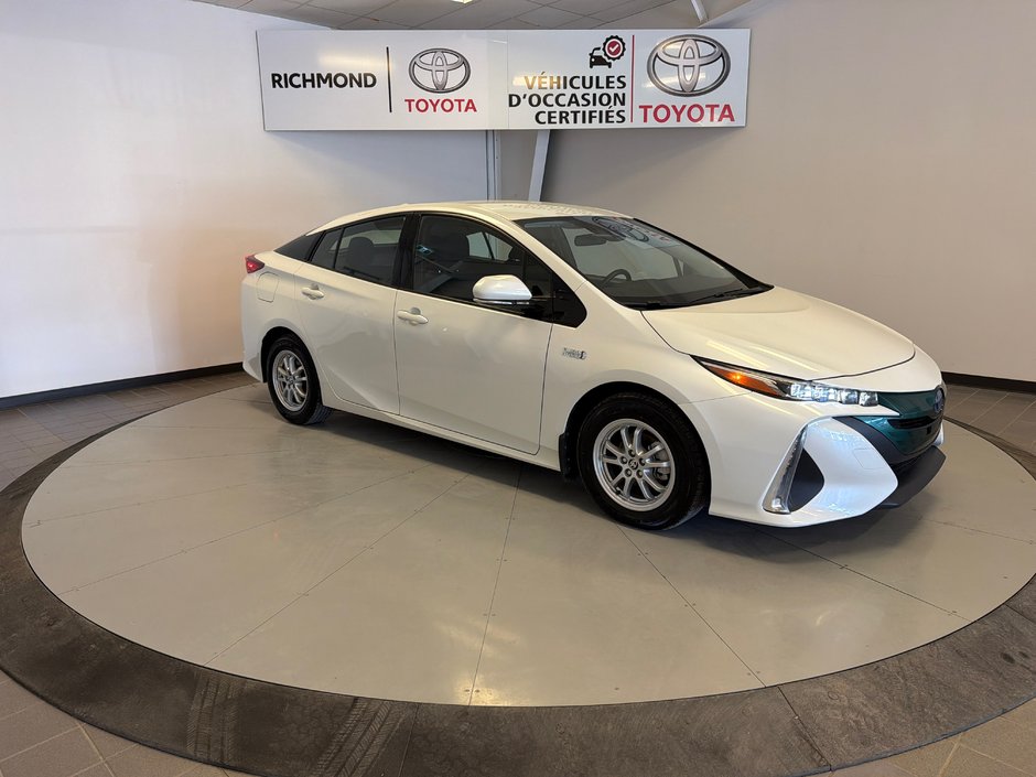 2017 Toyota Prius Prime-11