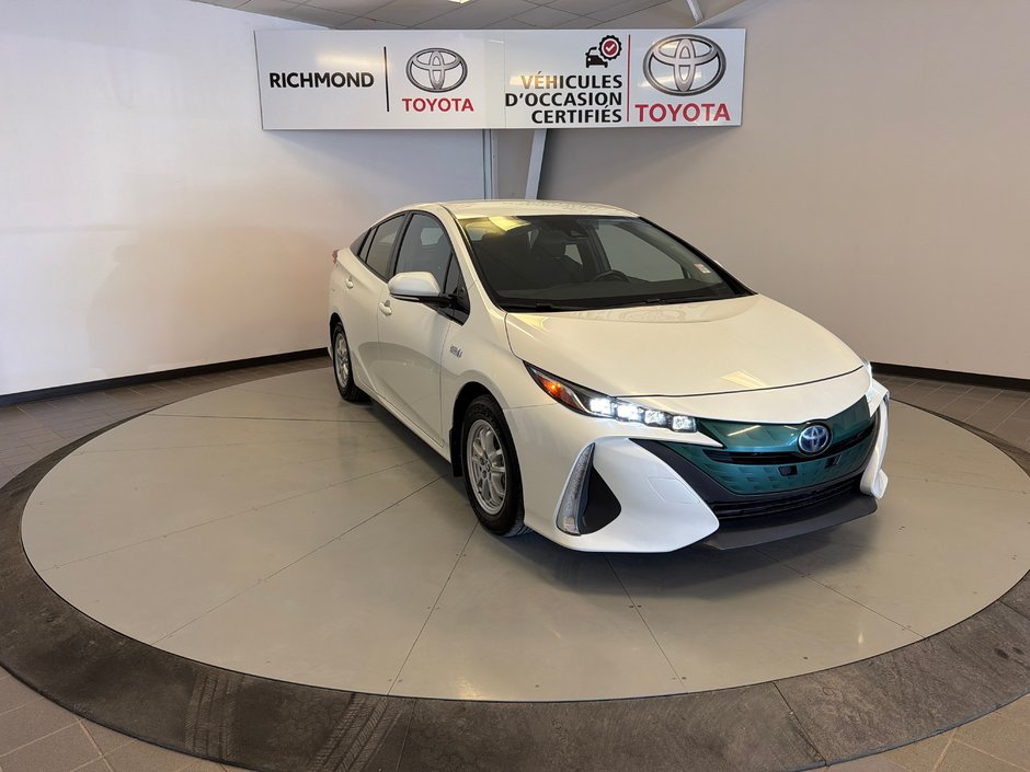 2017 Toyota Prius Prime-12