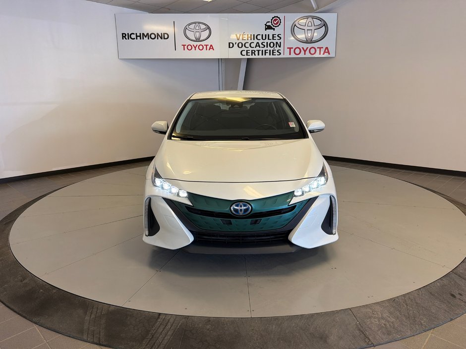 2017 Toyota Prius Prime-13