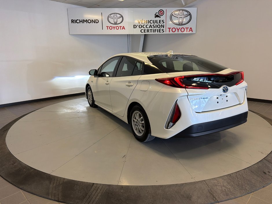 2017 Toyota Prius Prime-6