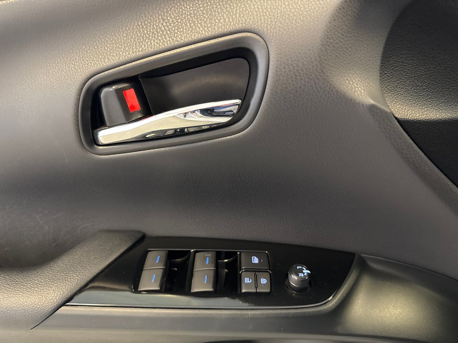 Toyota PRIUS PRIME *TRÈS BEAU VÉHICULE* 2020-31