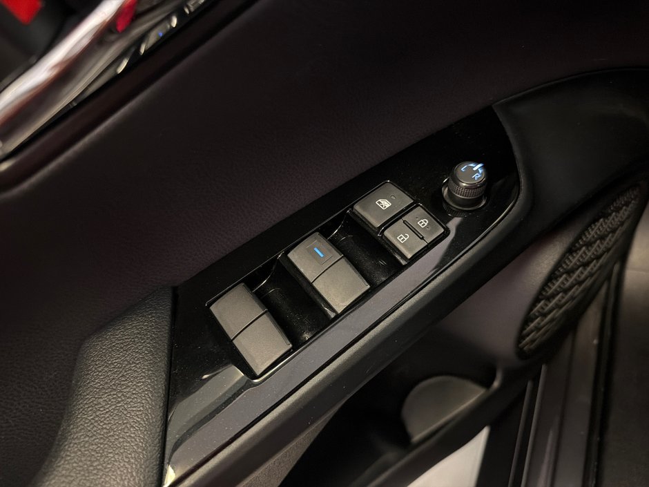 2021 Toyota Prius Prime AMÉLORÉ *TRÈS BEAU VÉHICULE + BAS KILO**-37