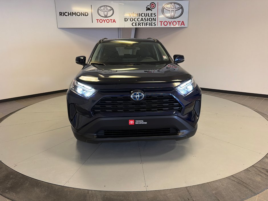 2023 Toyota RAV4 Hybrid XLE-13