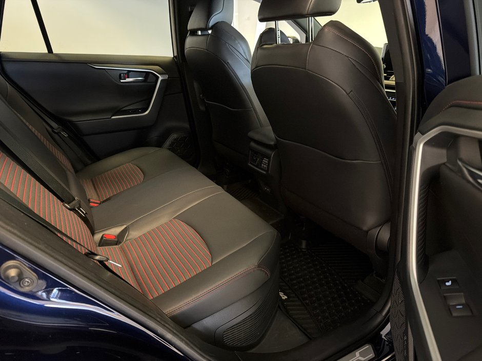 Toyota RAV4 Plug-in Hybrid XSE AWD 2023-19