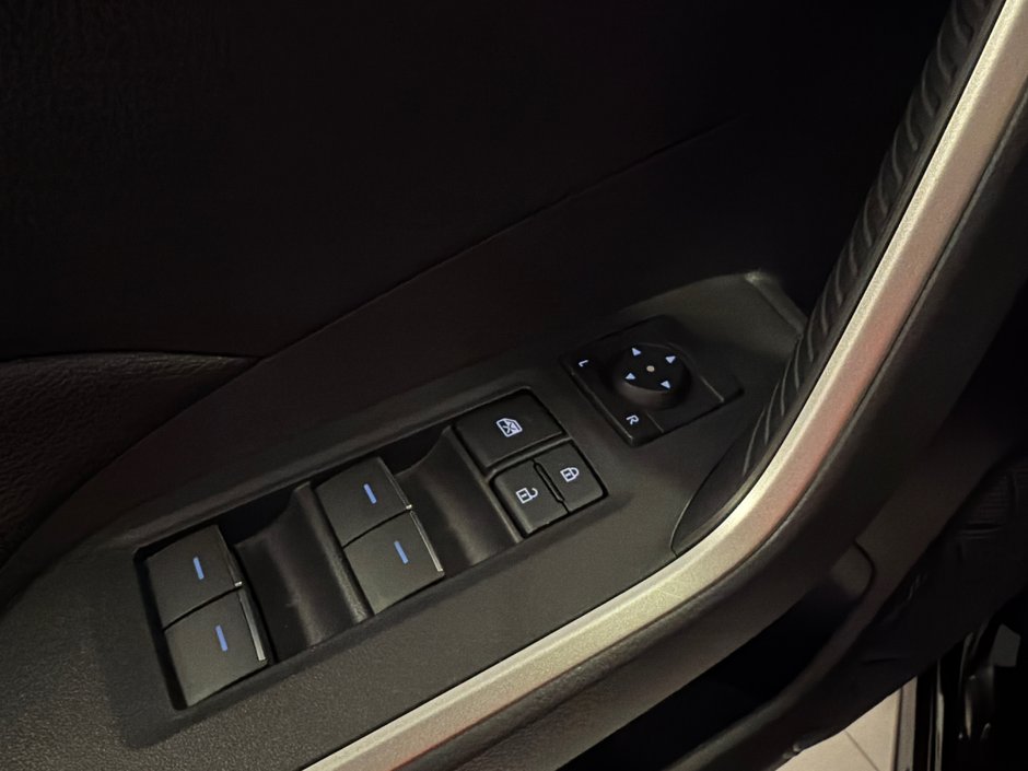 2024 Toyota RAV4 Plug-in Hybrid SE AWD *TRÈS BEAU VÉHICULE*-31