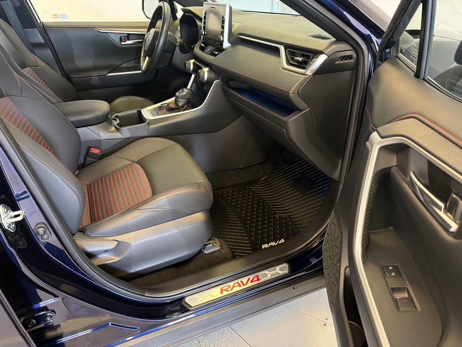 Toyota RAV4 Prime XSE AWD 2022-26