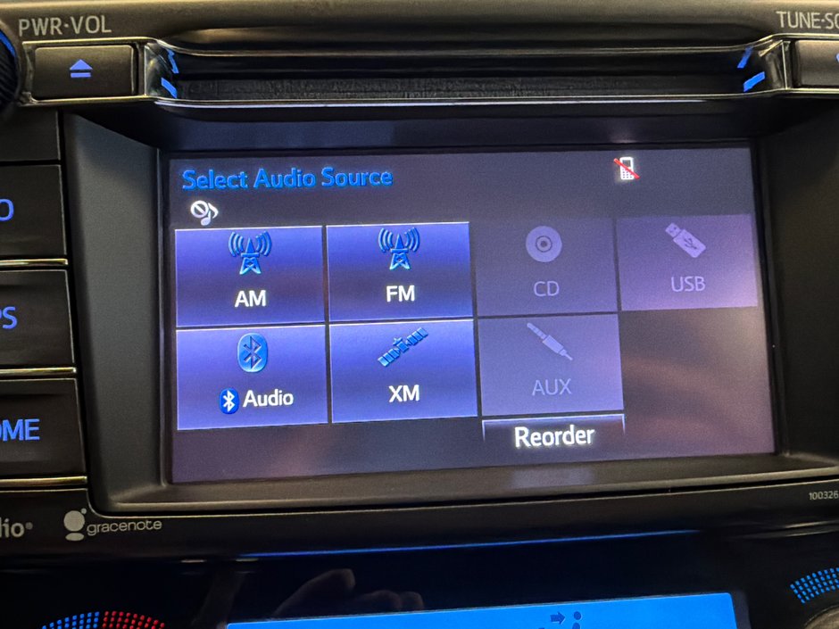 2014 Toyota RAV4 XLE-21