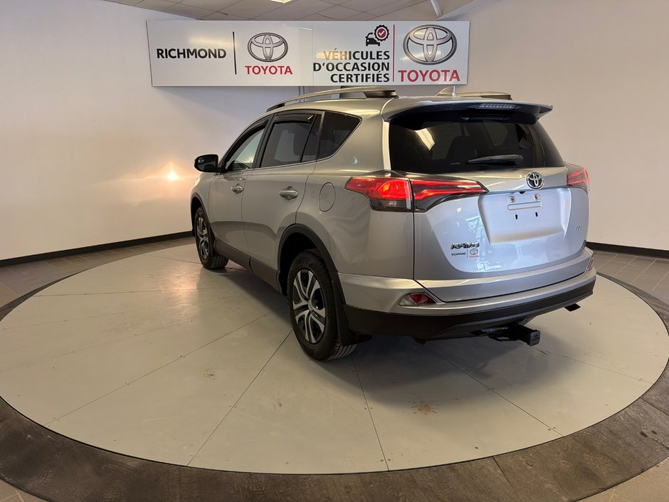 2017 Toyota RAV4 LE-6