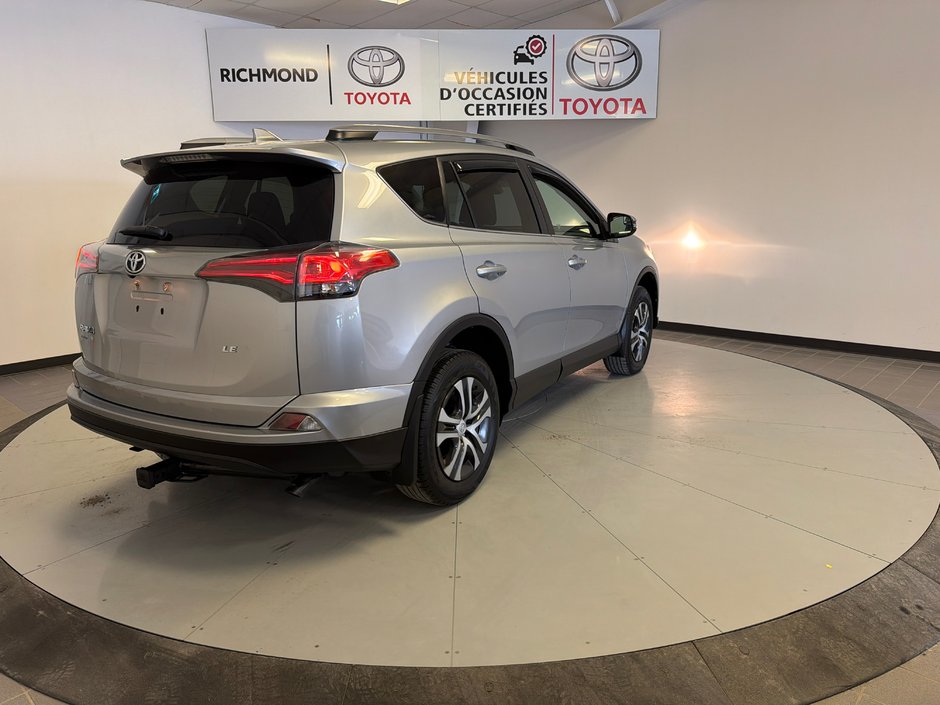 2017 Toyota RAV4 LE-8