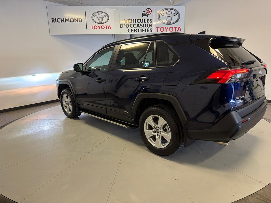 2019 Toyota RAV4 Hybrid XLE-4