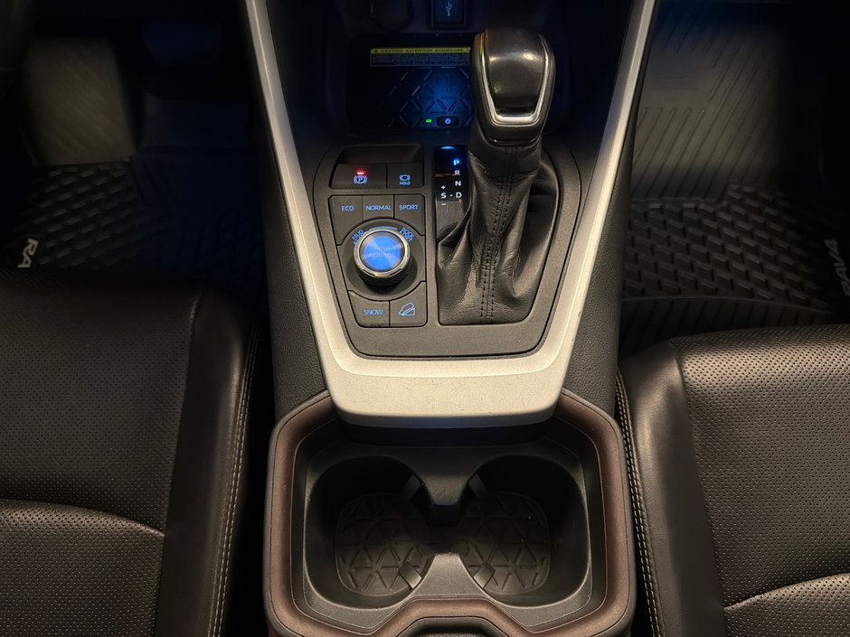 Toyota RAV4 Limited AWD *TRÈS BEAU VÉHICULE* 2020-20