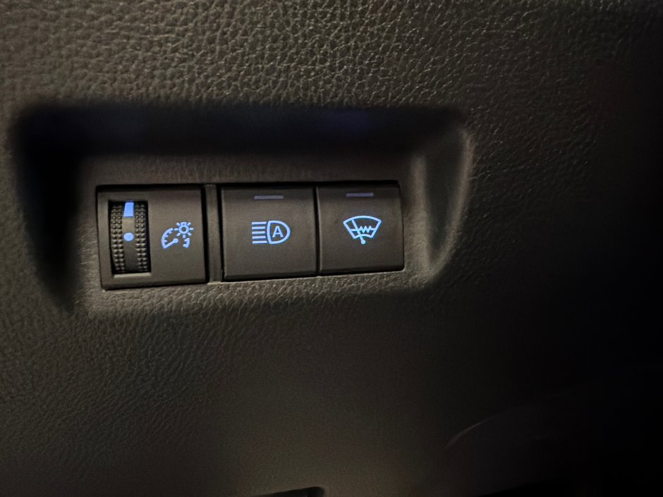 Toyota RAV4 LE AWD *TRÈS BEAU VÉHICULE* 2020-27
