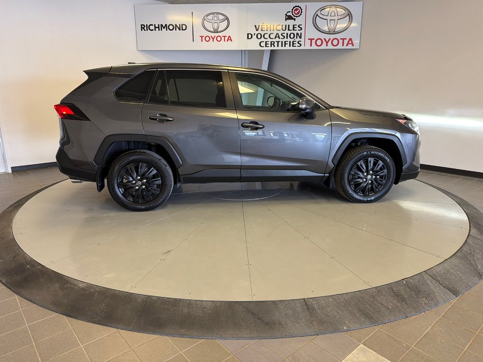 Toyota RAV4 LE AWD *TRÈS BEAU VÉHICULE* 2022-14