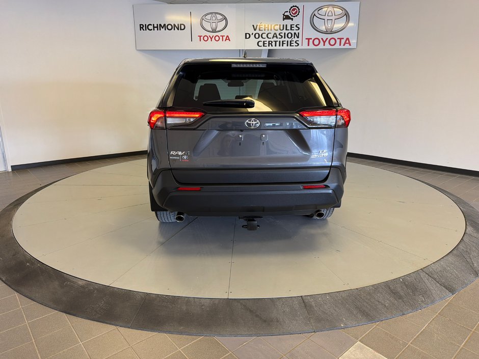 Toyota RAV4 LE AWD *TRÈS BEAU VÉHICULE* 2022-10