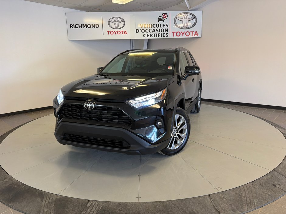 2022 Toyota RAV4 XLE PREMIUM-0
