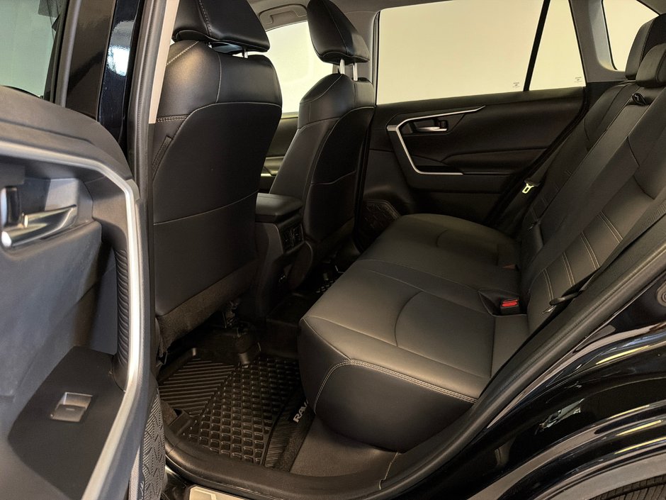 2022 Toyota RAV4 XLE PREMIUM-16